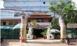 man hinh led xem bong da thay the may chieu va cac thiet bi trinh chieu khac tai hoi quan que huong