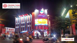 truong thinh nhan thi cong lap dat va huong dan su dung man hinh led san khau co lon p5 120 inch ledp5u120 ngoai troi tai tinh tuyen quang